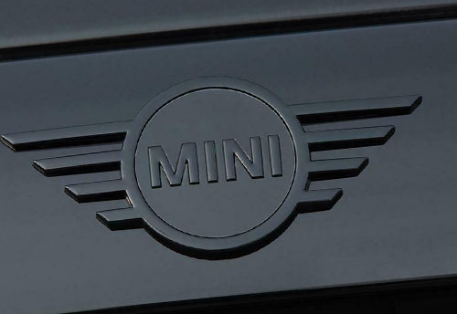 Genuine MINI Black Line Piano Black Front Badge Emblem F60-51142465237 