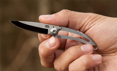Knife chat: minimalism in the pocket, the True Utility 'Bare